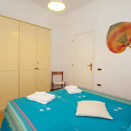 41 Mezza Marina Villa Orosei
