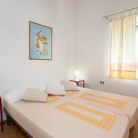 41 Mezza Marina Villa *